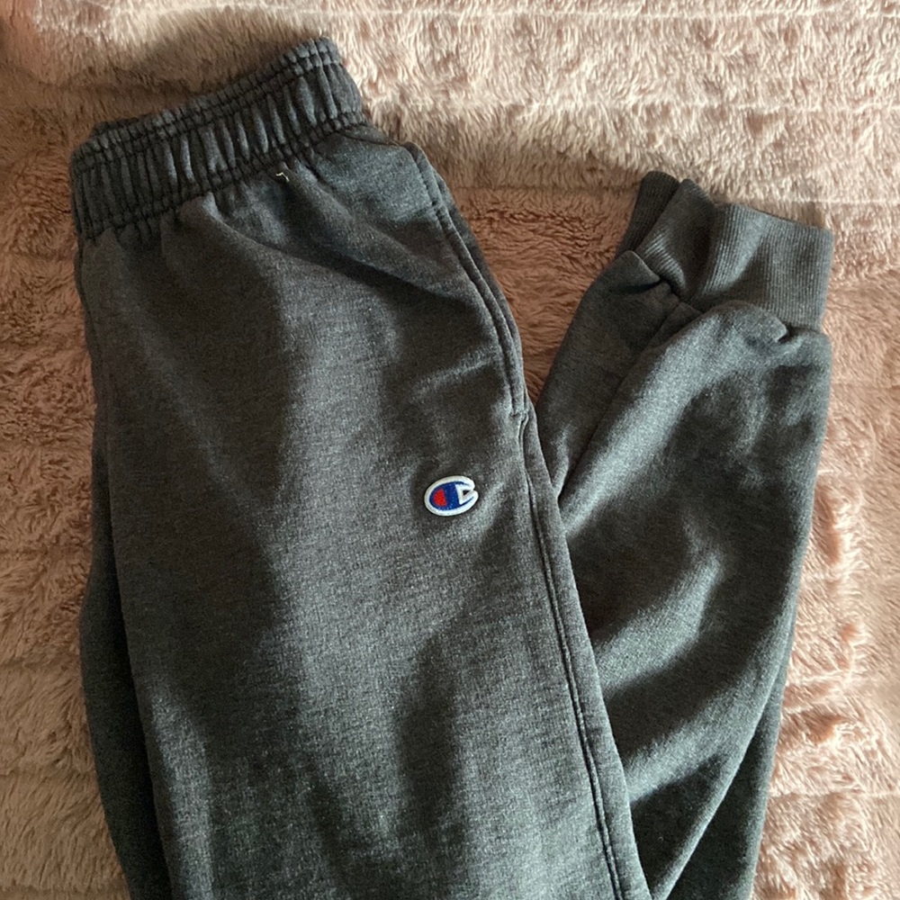 Men’s Champion Powerblend Graphic Joggers; Size Small